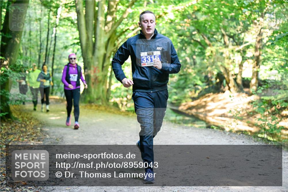 28.09.2025 - 33. Volkslauf durch das schöne Alstertal Dr. Thomas Lammeyer http://msf.ph/oto/8959043 28.09.2025 10:53:17 Laufen 3315 meine-sportfotos.de