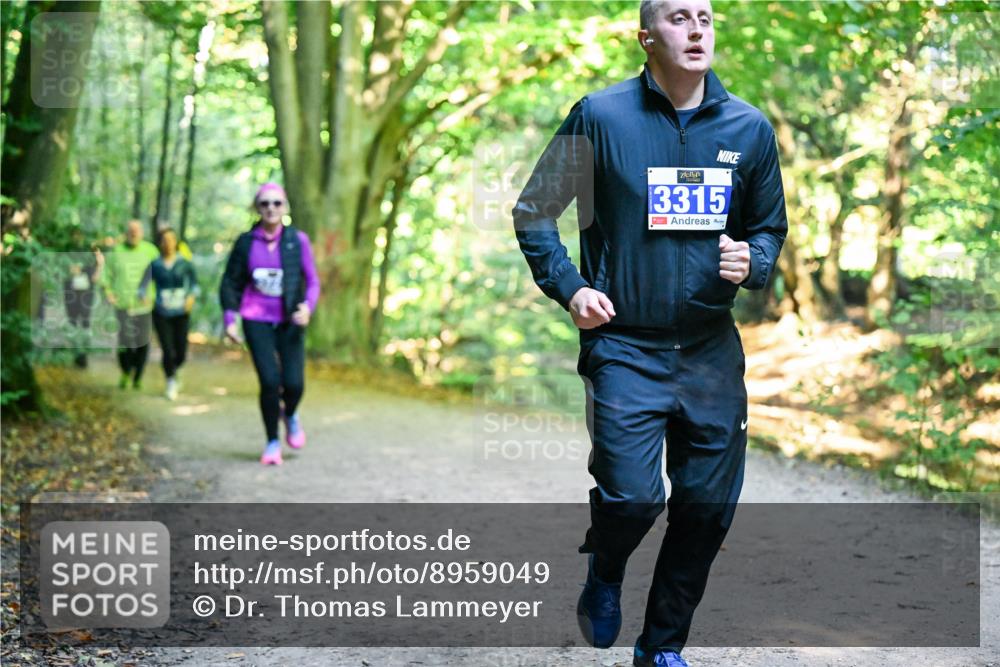 28.09.2025 - 33. Volkslauf durch das schöne Alstertal Dr. Thomas Lammeyer http://msf.ph/oto/8959049 28.09.2025 10:53:18 Laufen 3315 meine-sportfotos.de