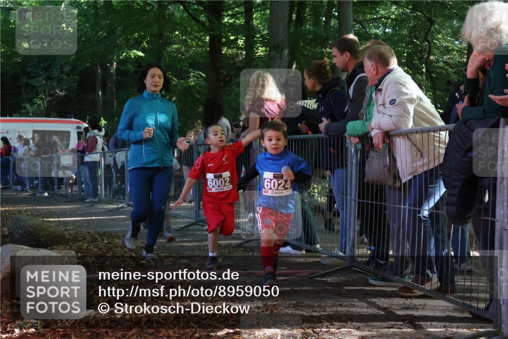 28.09.2025 - 33. Volkslauf durch das schöne Alstertal Strokosch-Dieckow http://msf.ph/oto/8959050 28.09.2025 10:43:03 Ziel  meine-sportfotos.de
