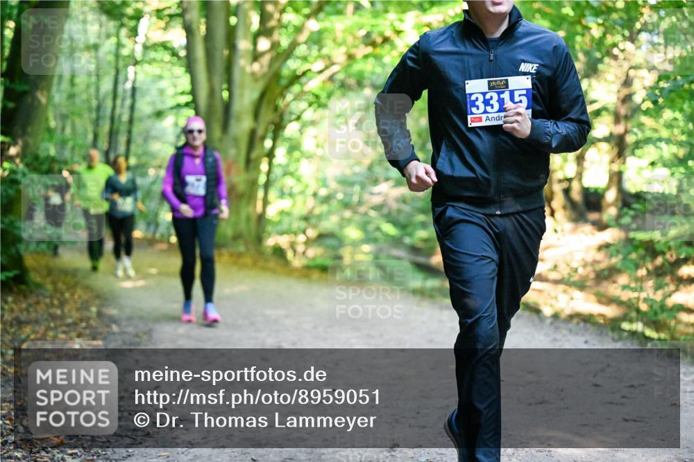 28.09.2025 - 33. Volkslauf durch das schöne Alstertal Dr. Thomas Lammeyer http://msf.ph/oto/8959051 28.09.2025 10:53:18 Laufen 3315 meine-sportfotos.de