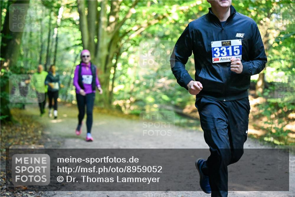 28.09.2025 - 33. Volkslauf durch das schöne Alstertal Dr. Thomas Lammeyer http://msf.ph/oto/8959052 28.09.2025 10:53:18 Laufen 3315 meine-sportfotos.de