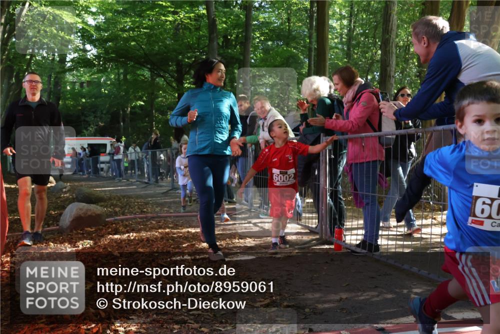28.09.2025 - 33. Volkslauf durch das schöne Alstertal Strokosch-Dieckow http://msf.ph/oto/8959061 28.09.2025 10:43:04 Ziel  meine-sportfotos.de