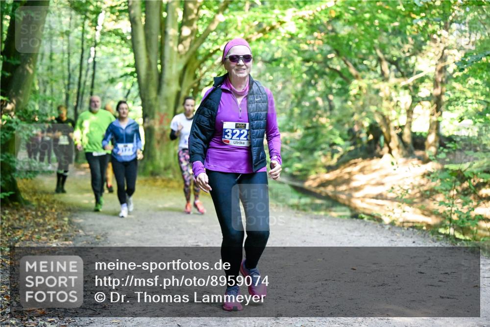 28.09.2025 - 33. Volkslauf durch das schöne Alstertal Dr. Thomas Lammeyer http://msf.ph/oto/8959074 28.09.2025 10:53:20 Laufen 3228 meine-sportfotos.de