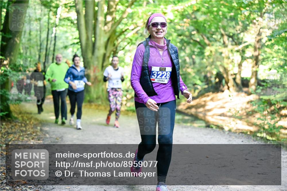 28.09.2025 - 33. Volkslauf durch das schöne Alstertal Dr. Thomas Lammeyer http://msf.ph/oto/8959077 28.09.2025 10:53:20 Laufen 3228 meine-sportfotos.de
