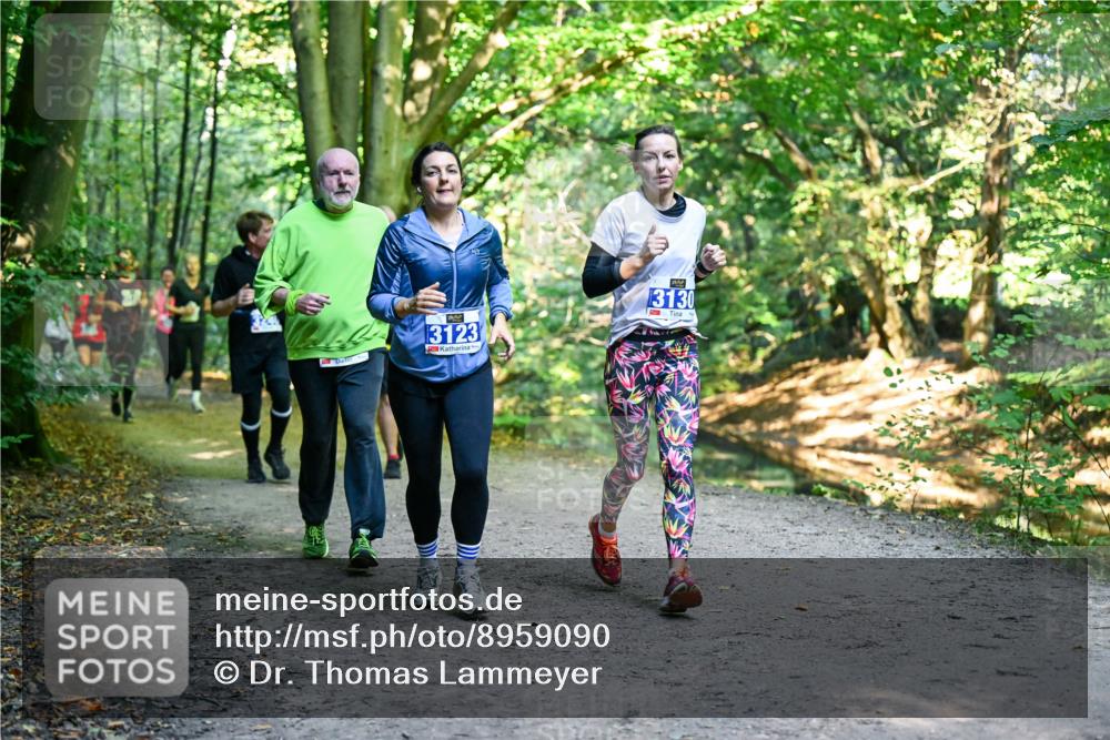 28.09.2025 - 33. Volkslauf durch das schöne Alstertal Dr. Thomas Lammeyer http://msf.ph/oto/8959090 28.09.2025 10:53:22 Laufen 3123, 3130 meine-sportfotos.de