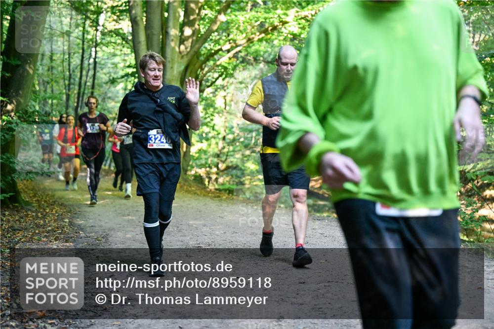 28.09.2025 - 33. Volkslauf durch das schöne Alstertal Dr. Thomas Lammeyer http://msf.ph/oto/8959118 28.09.2025 10:53:25 Laufen 3240 meine-sportfotos.de