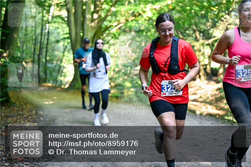 28.09.2025 - 33. Volkslauf durch das schöne Alstertal Dr. Thomas Lammeyer http://msf.ph/oto/8959176 28.09.2025 10:53:32 Laufen 325, 1325 meine-sportfotos.de