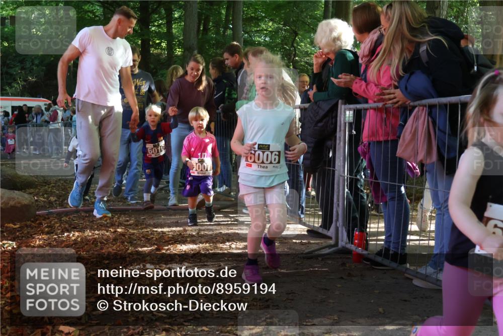 28.09.2025 - 33. Volkslauf durch das schöne Alstertal Strokosch-Dieckow http://msf.ph/oto/8959194 28.09.2025 10:43:40 Ziel  meine-sportfotos.de