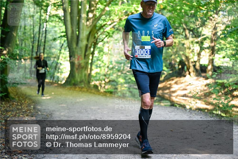 28.09.2025 - 33. Volkslauf durch das schöne Alstertal Dr. Thomas Lammeyer http://msf.ph/oto/8959204 28.09.2025 10:53:35 Laufen 2025, 19, 3003 meine-sportfotos.de