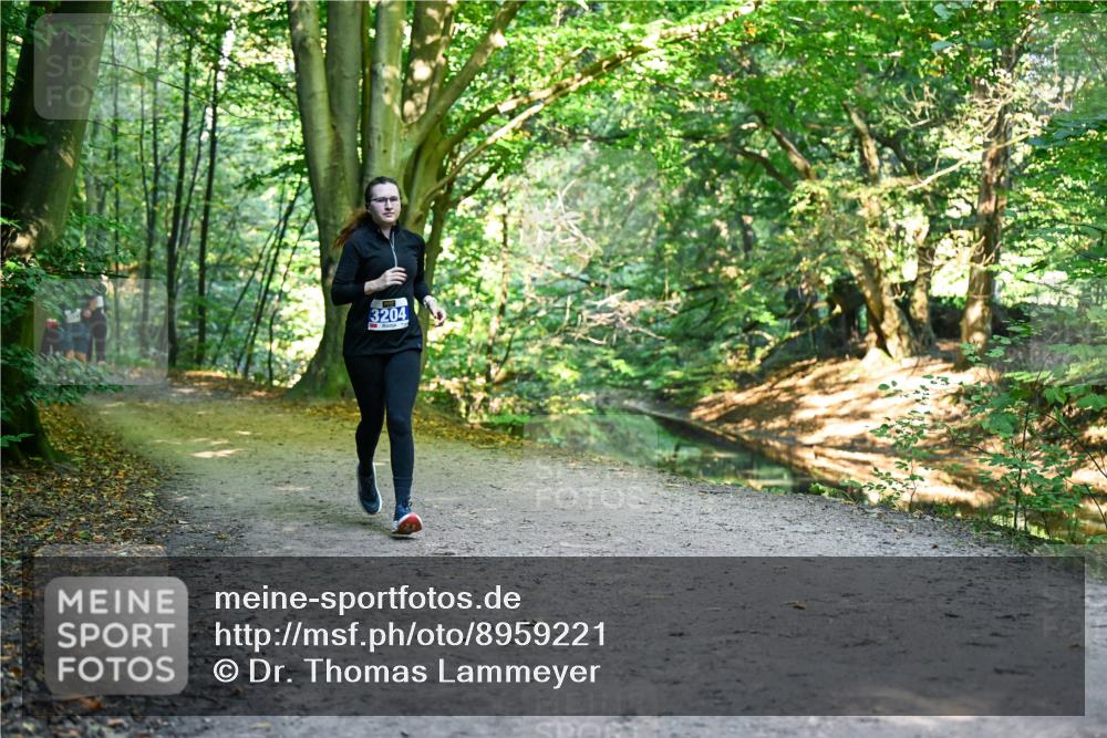 28.09.2025 - 33. Volkslauf durch das schöne Alstertal Dr. Thomas Lammeyer http://msf.ph/oto/8959221 28.09.2025 10:53:38 Laufen 3204 meine-sportfotos.de