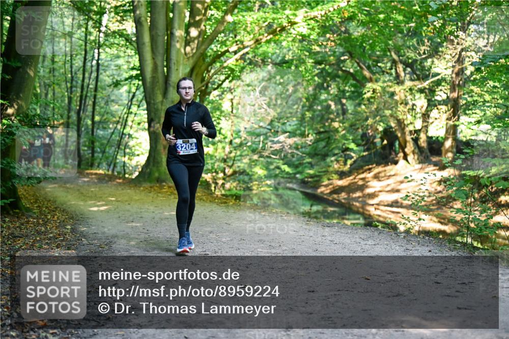 28.09.2025 - 33. Volkslauf durch das schöne Alstertal Dr. Thomas Lammeyer http://msf.ph/oto/8959224 28.09.2025 10:53:38 Laufen 3204 meine-sportfotos.de