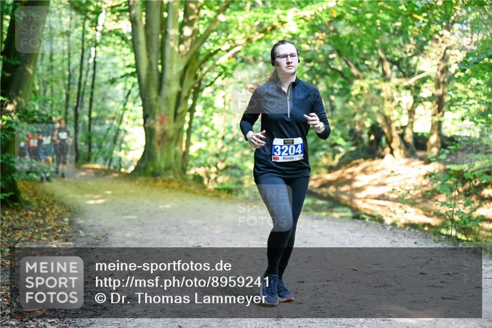 28.09.2025 - 33. Volkslauf durch das schöne Alstertal Dr. Thomas Lammeyer http://msf.ph/oto/8959241 28.09.2025 10:53:39 Laufen 3204 meine-sportfotos.de