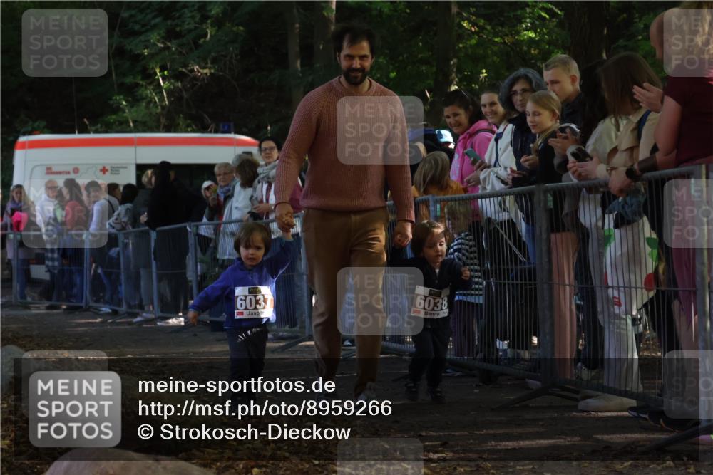 28.09.2025 - 33. Volkslauf durch das schöne Alstertal Strokosch-Dieckow http://msf.ph/oto/8959266 28.09.2025 10:44:24 Ziel  meine-sportfotos.de