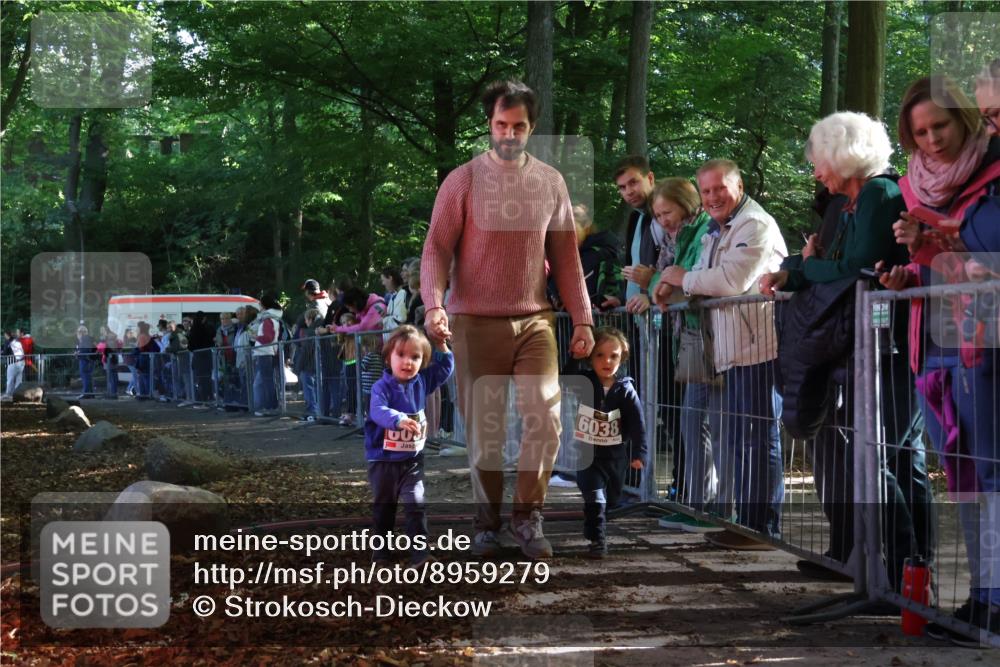 28.09.2025 - 33. Volkslauf durch das schöne Alstertal Strokosch-Dieckow http://msf.ph/oto/8959279 28.09.2025 10:44:28 Ziel  meine-sportfotos.de