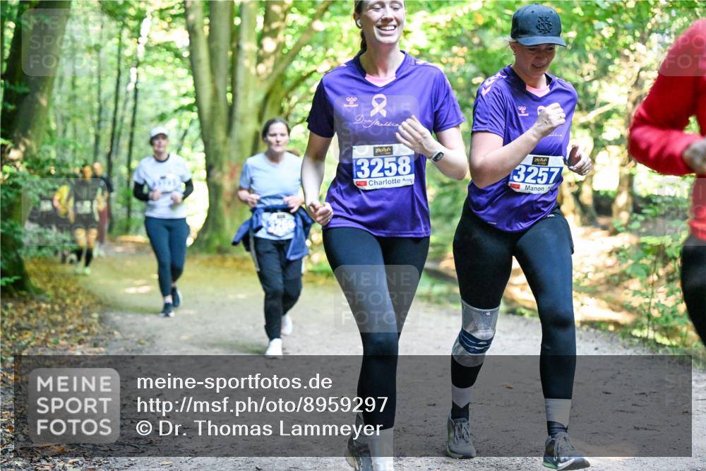 28.09.2025 - 33. Volkslauf durch das schöne Alstertal Dr. Thomas Lammeyer http://msf.ph/oto/8959297 28.09.2025 10:53:49 Laufen 3258, 3257 meine-sportfotos.de