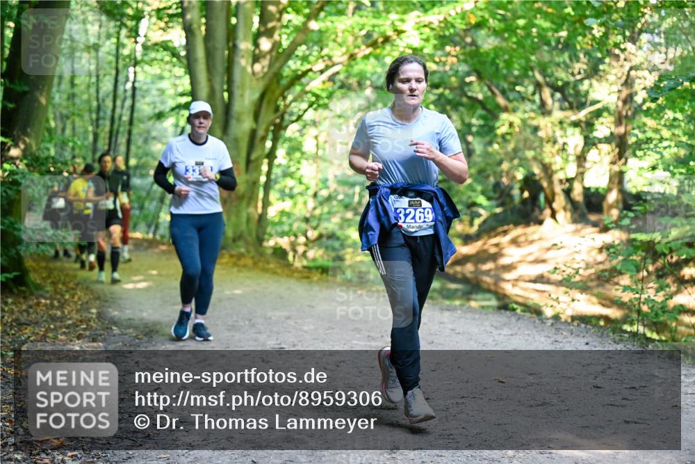 28.09.2025 - 33. Volkslauf durch das schöne Alstertal Dr. Thomas Lammeyer http://msf.ph/oto/8959306 28.09.2025 10:53:51 Laufen 3269 meine-sportfotos.de