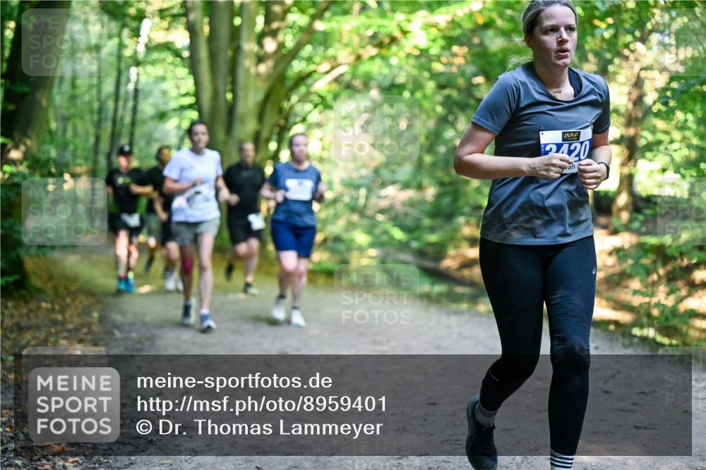 28.09.2025 - 33. Volkslauf durch das schöne Alstertal Dr. Thomas Lammeyer http://msf.ph/oto/8959401 28.09.2025 10:54:01 Laufen 2420 meine-sportfotos.de