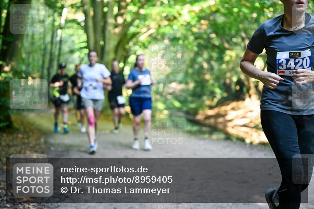 28.09.2025 - 33. Volkslauf durch das schöne Alstertal Dr. Thomas Lammeyer http://msf.ph/oto/8959405 28.09.2025 10:54:01 Laufen 3420 meine-sportfotos.de