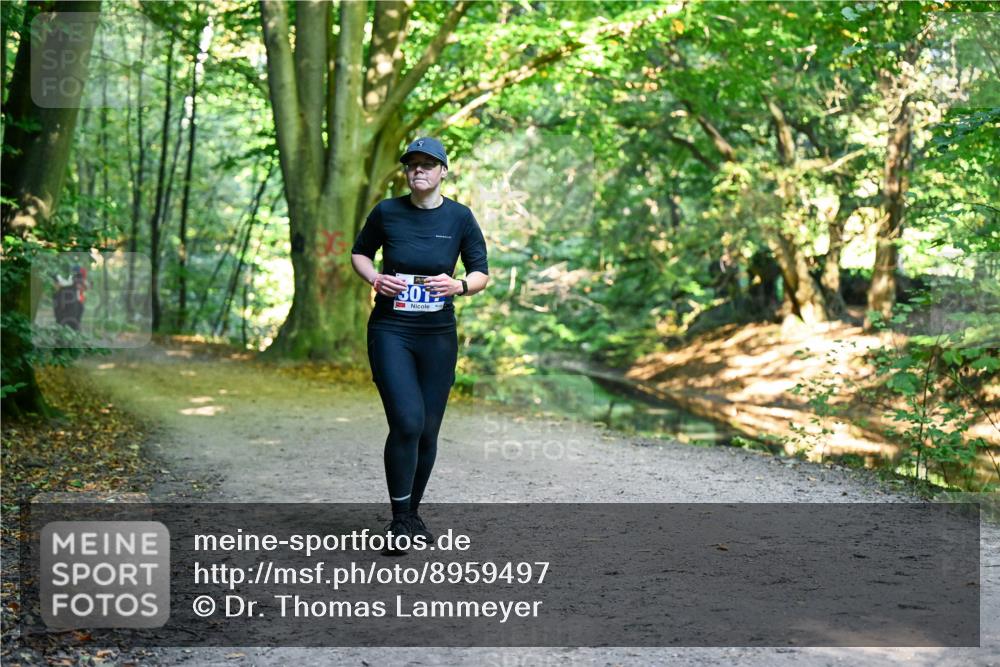 28.09.2025 - 33. Volkslauf durch das schöne Alstertal Dr. Thomas Lammeyer http://msf.ph/oto/8959497 28.09.2025 10:54:30 Laufen 301 meine-sportfotos.de