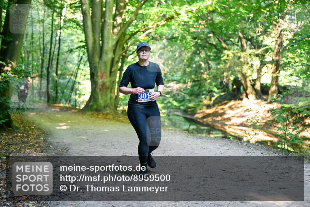 28.09.2025 - 33. Volkslauf durch das schöne Alstertal Dr. Thomas Lammeyer http://msf.ph/oto/8959500 28.09.2025 10:54:31 Laufen 301 meine-sportfotos.de