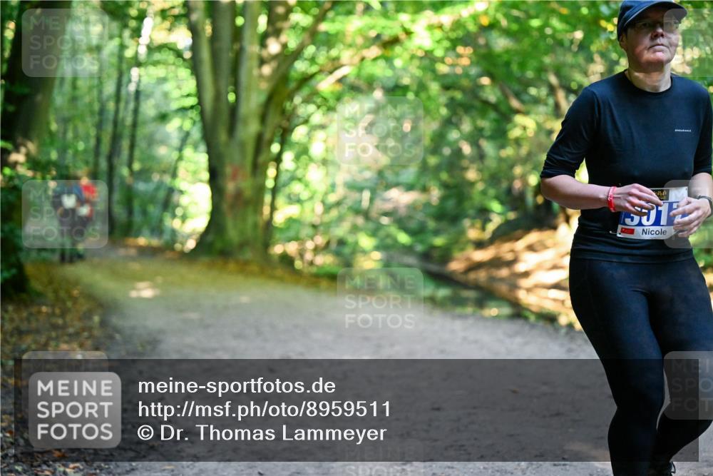 28.09.2025 - 33. Volkslauf durch das schöne Alstertal Dr. Thomas Lammeyer http://msf.ph/oto/8959511 28.09.2025 10:54:32 Laufen 6012 meine-sportfotos.de
