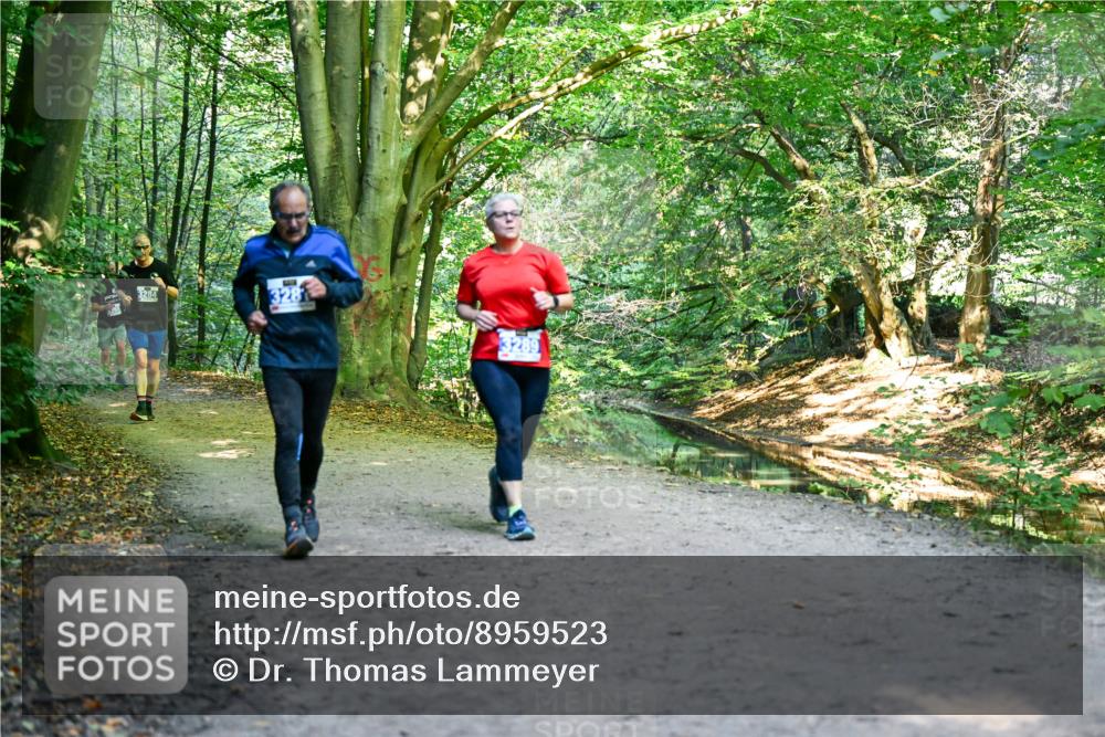 28.09.2025 - 33. Volkslauf durch das schöne Alstertal Dr. Thomas Lammeyer http://msf.ph/oto/8959523 28.09.2025 10:54:39 Laufen 3284 meine-sportfotos.de