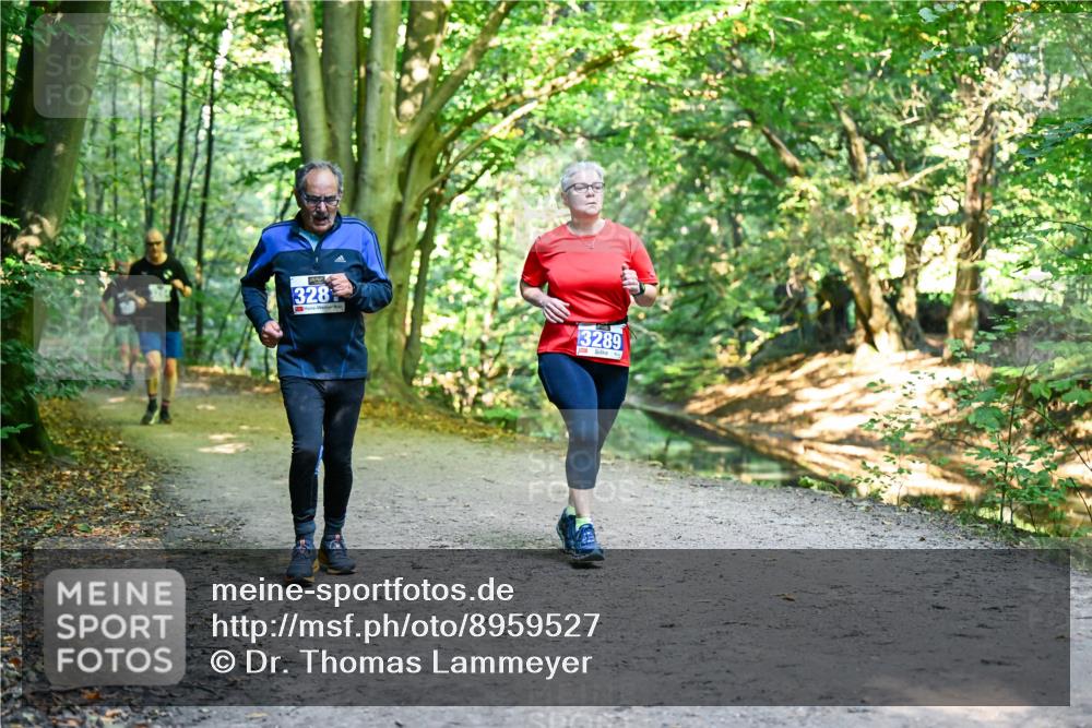 28.09.2025 - 33. Volkslauf durch das schöne Alstertal Dr. Thomas Lammeyer http://msf.ph/oto/8959527 28.09.2025 10:54:39 Laufen 328, 3289 meine-sportfotos.de