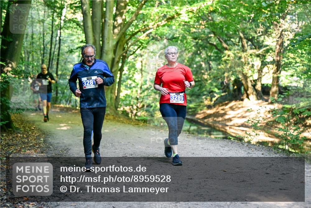 28.09.2025 - 33. Volkslauf durch das schöne Alstertal Dr. Thomas Lammeyer http://msf.ph/oto/8959528 28.09.2025 10:54:40 Laufen 32813, 3289 meine-sportfotos.de