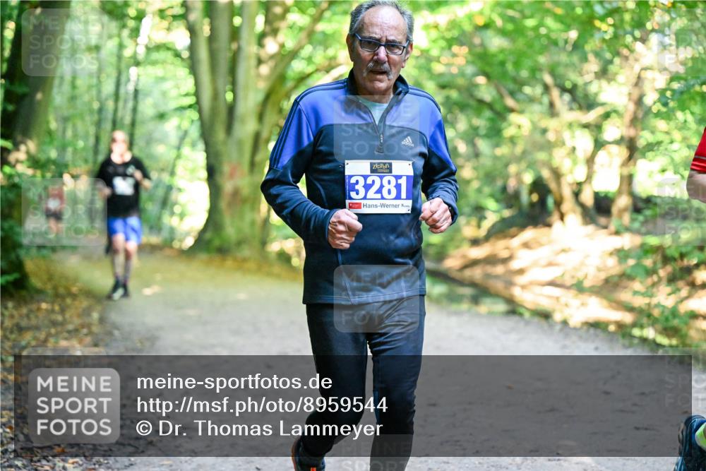 28.09.2025 - 33. Volkslauf durch das schöne Alstertal Dr. Thomas Lammeyer http://msf.ph/oto/8959544 28.09.2025 10:54:41 Laufen 3281 meine-sportfotos.de