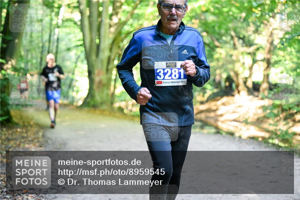 28.09.2025 - 33. Volkslauf durch das schöne Alstertal Dr. Thomas Lammeyer http://msf.ph/oto/8959545 28.09.2025 10:54:42 Laufen 3281 meine-sportfotos.de
