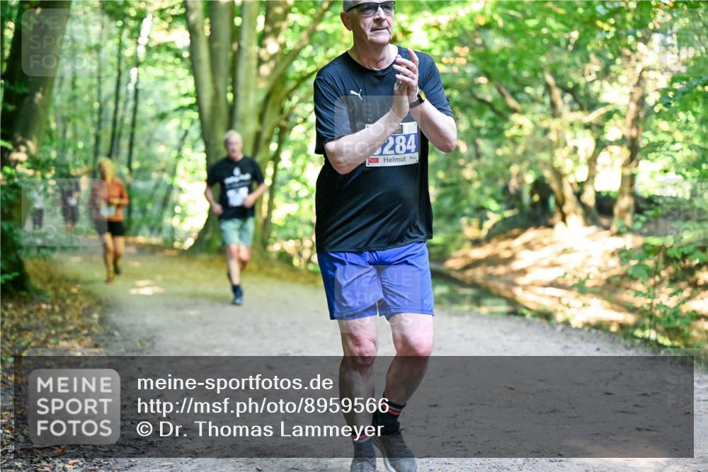28.09.2025 - 33. Volkslauf durch das schöne Alstertal Dr. Thomas Lammeyer http://msf.ph/oto/8959566 28.09.2025 10:54:46 Laufen 284 meine-sportfotos.de