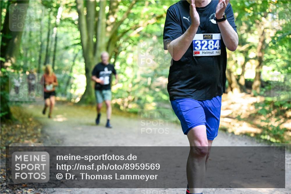28.09.2025 - 33. Volkslauf durch das schöne Alstertal Dr. Thomas Lammeyer http://msf.ph/oto/8959569 28.09.2025 10:54:46 Laufen 3284 meine-sportfotos.de