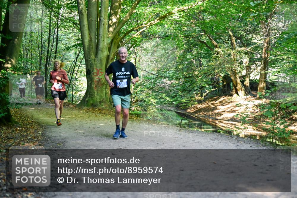 28.09.2025 - 33. Volkslauf durch das schöne Alstertal Dr. Thomas Lammeyer http://msf.ph/oto/8959574 28.09.2025 10:54:47 Laufen 3398 meine-sportfotos.de