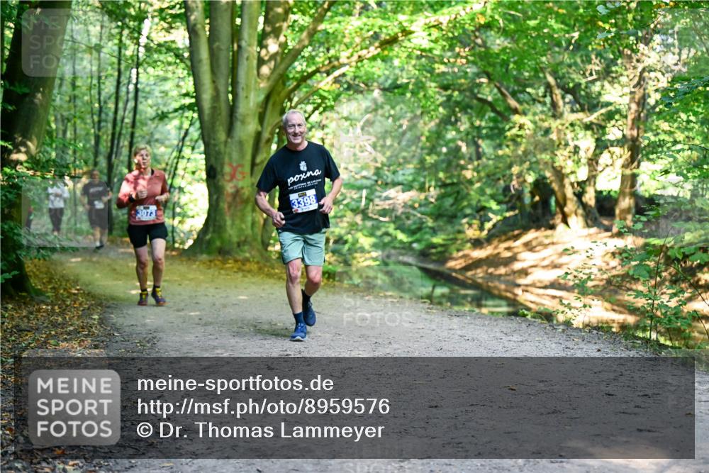 28.09.2025 - 33. Volkslauf durch das schöne Alstertal Dr. Thomas Lammeyer http://msf.ph/oto/8959576 28.09.2025 10:54:47 Laufen 3073, 3398 meine-sportfotos.de