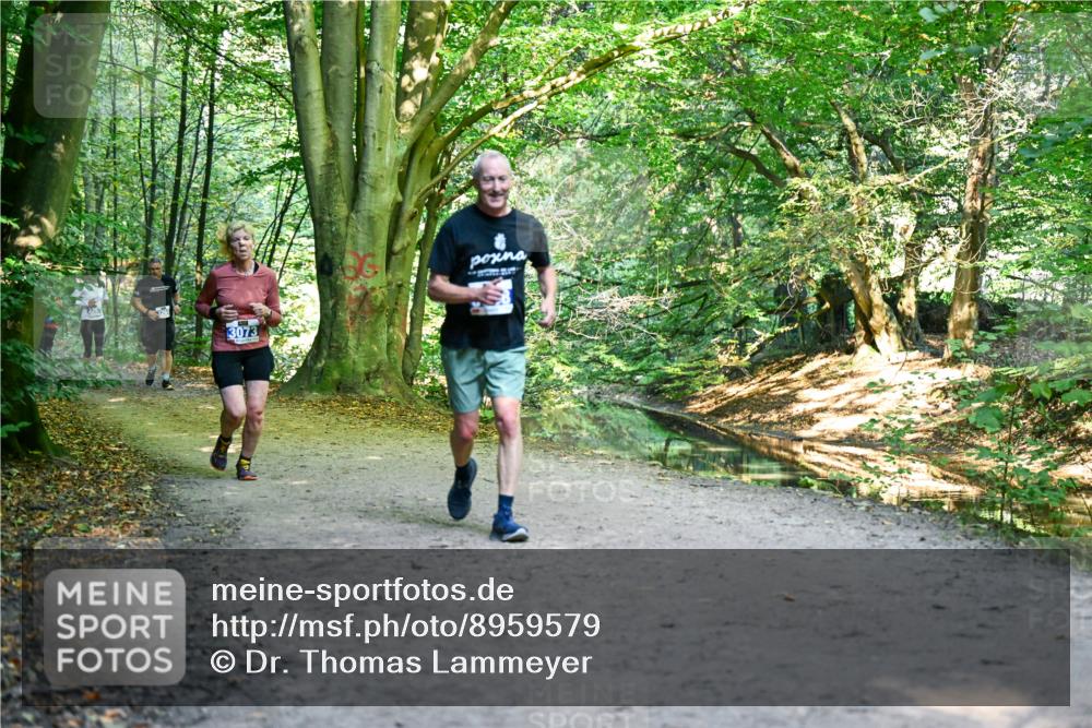 28.09.2025 - 33. Volkslauf durch das schöne Alstertal Dr. Thomas Lammeyer http://msf.ph/oto/8959579 28.09.2025 10:54:48 Laufen 3073 meine-sportfotos.de