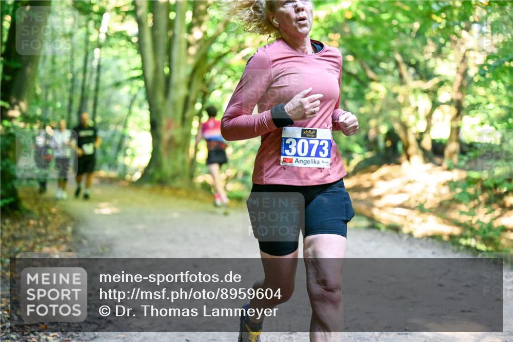 28.09.2025 - 33. Volkslauf durch das schöne Alstertal Dr. Thomas Lammeyer http://msf.ph/oto/8959604 28.09.2025 10:54:51 Laufen 3073 meine-sportfotos.de