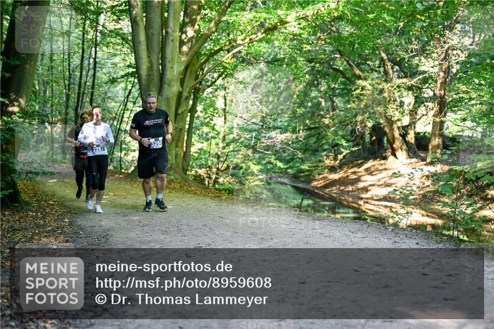 28.09.2025 - 33. Volkslauf durch das schöne Alstertal Dr. Thomas Lammeyer http://msf.ph/oto/8959608 28.09.2025 10:54:54 Laufen 3267 meine-sportfotos.de