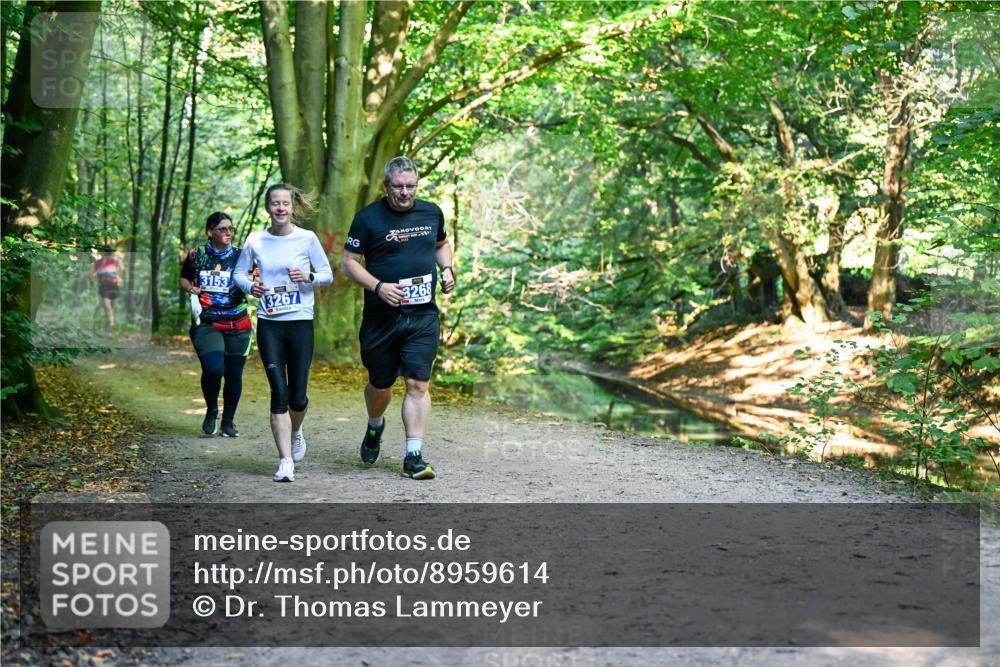 28.09.2025 - 33. Volkslauf durch das schöne Alstertal Dr. Thomas Lammeyer http://msf.ph/oto/8959614 28.09.2025 10:54:56 Laufen 3153, 3267, 3268 meine-sportfotos.de