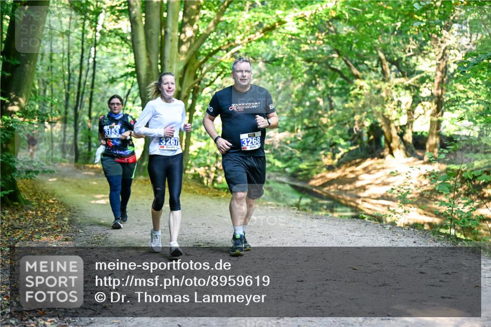 28.09.2025 - 33. Volkslauf durch das schöne Alstertal Dr. Thomas Lammeyer http://msf.ph/oto/8959619 28.09.2025 10:54:57 Laufen 3153, 3267, 2023, 3268 meine-sportfotos.de