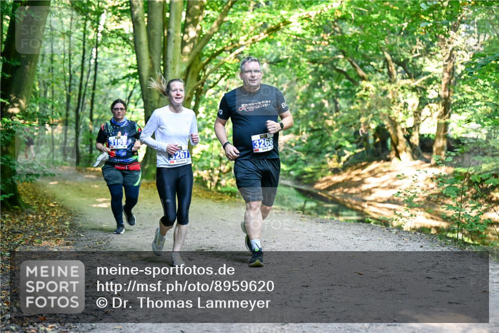 28.09.2025 - 33. Volkslauf durch das schöne Alstertal Dr. Thomas Lammeyer http://msf.ph/oto/8959620 28.09.2025 10:54:57 Laufen 315, 3267, 3268 meine-sportfotos.de