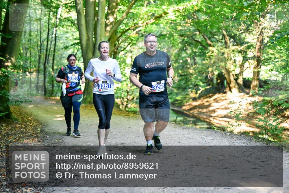 28.09.2025 - 33. Volkslauf durch das schöne Alstertal Dr. Thomas Lammeyer http://msf.ph/oto/8959621 28.09.2025 10:54:57 Laufen 3153, 3267, 2023, 3268 meine-sportfotos.de