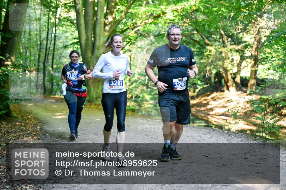 28.09.2025 - 33. Volkslauf durch das schöne Alstertal Dr. Thomas Lammeyer http://msf.ph/oto/8959625 28.09.2025 10:54:57 Laufen 3153, 3267, 3268 meine-sportfotos.de