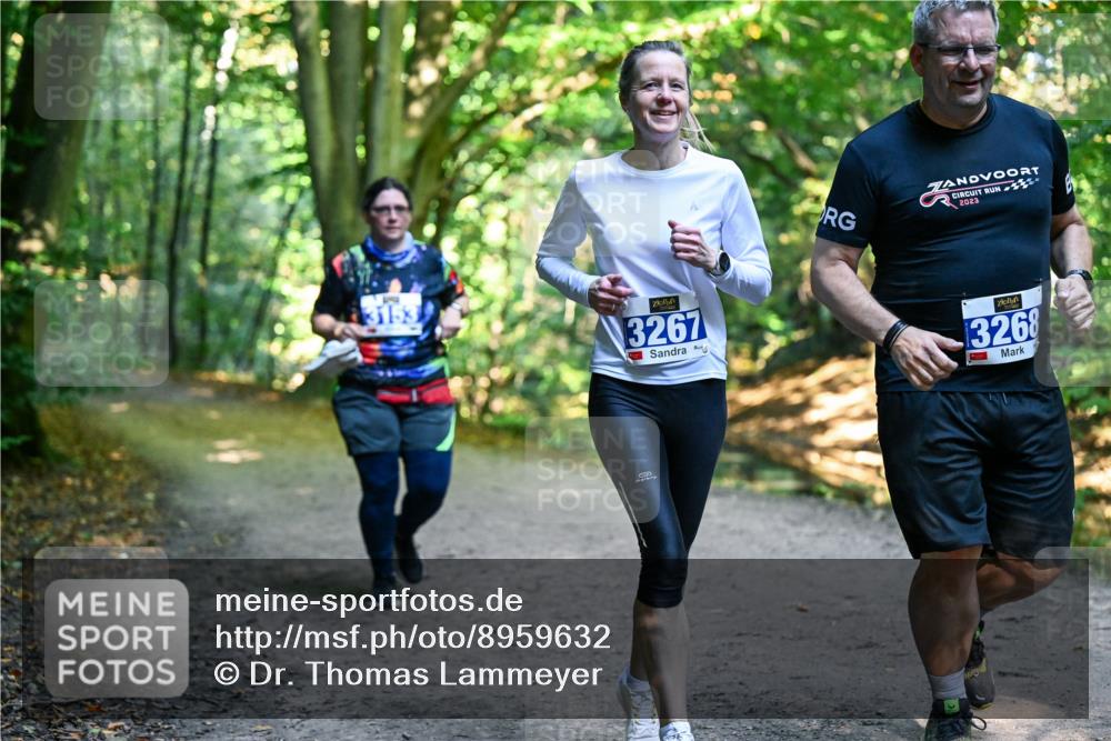 28.09.2025 - 33. Volkslauf durch das schöne Alstertal Dr. Thomas Lammeyer http://msf.ph/oto/8959632 28.09.2025 10:54:58 Laufen 3267, 2023, 3268 meine-sportfotos.de