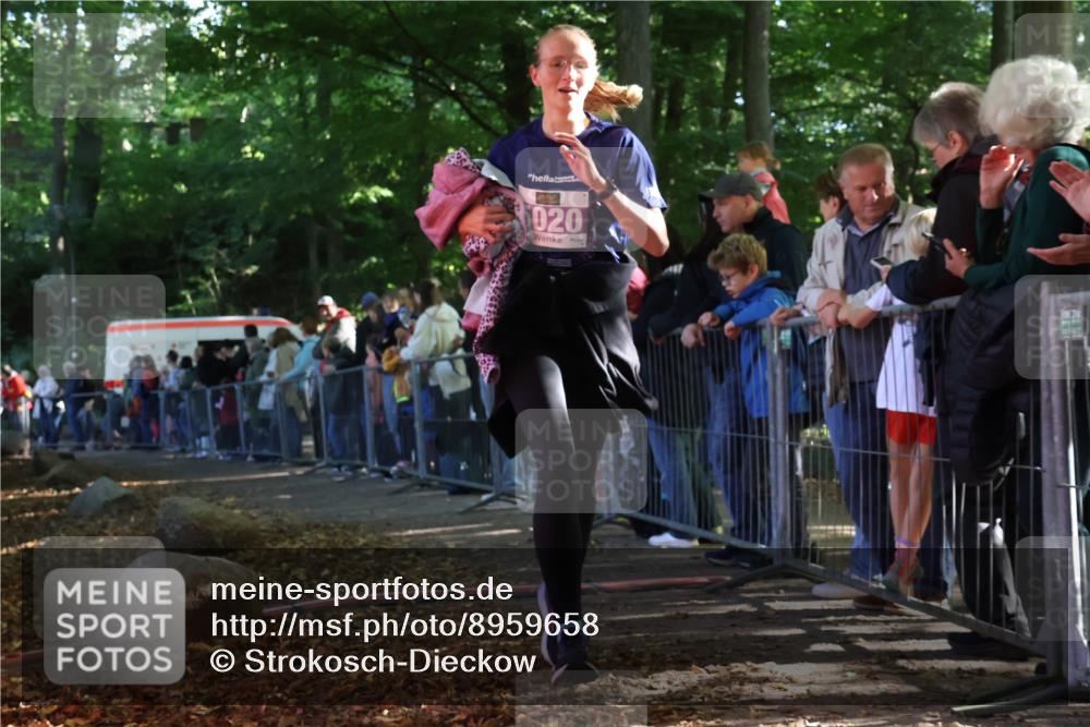 28.09.2025 - 33. Volkslauf durch das schöne Alstertal Strokosch-Dieckow http://msf.ph/oto/8959658 28.09.2025 10:46:30 Ziel 5020 meine-sportfotos.de