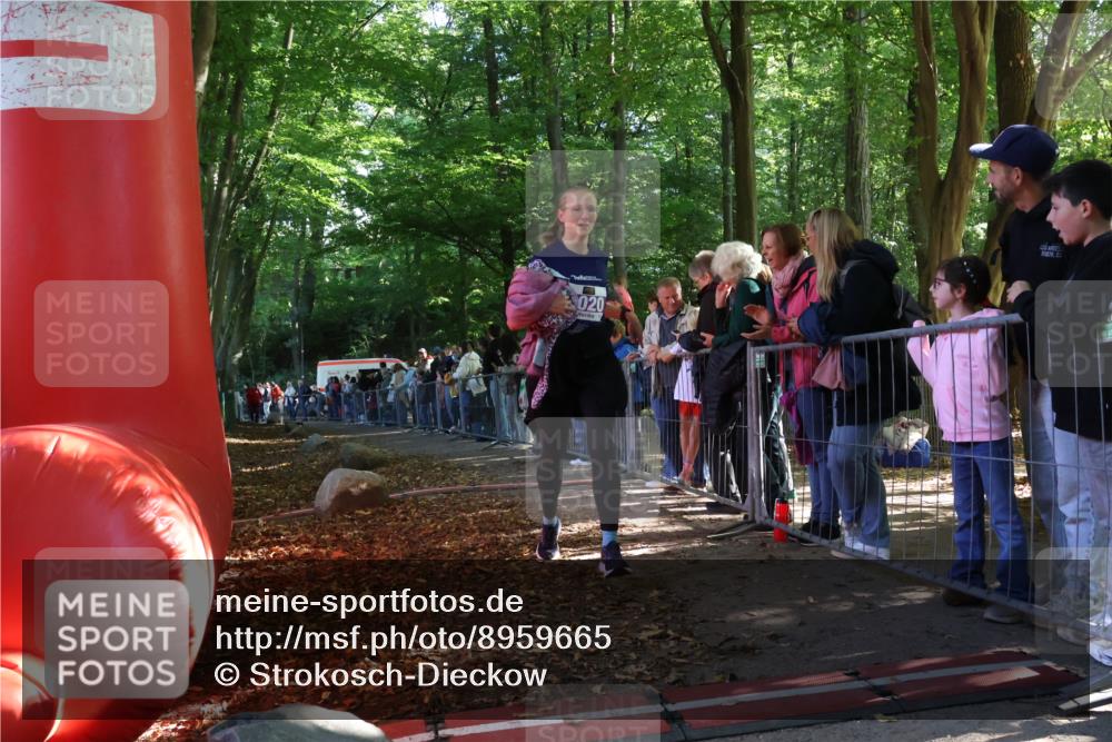 28.09.2025 - 33. Volkslauf durch das schöne Alstertal Strokosch-Dieckow http://msf.ph/oto/8959665 28.09.2025 10:46:30 Ziel 5020 meine-sportfotos.de