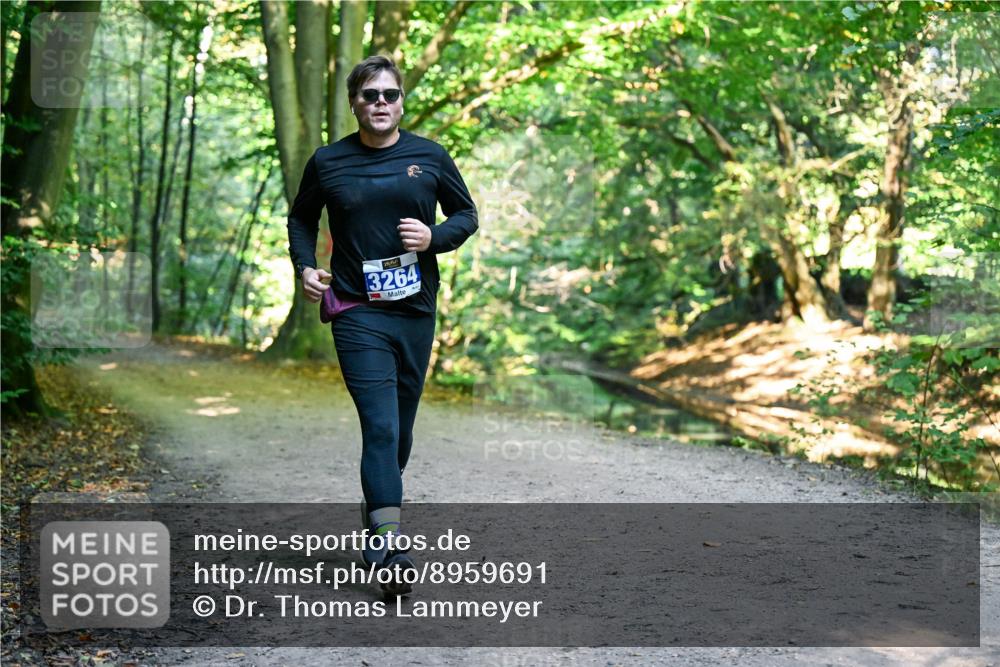 28.09.2025 - 33. Volkslauf durch das schöne Alstertal Dr. Thomas Lammeyer http://msf.ph/oto/8959691 28.09.2025 10:55:23 Laufen 3264 meine-sportfotos.de