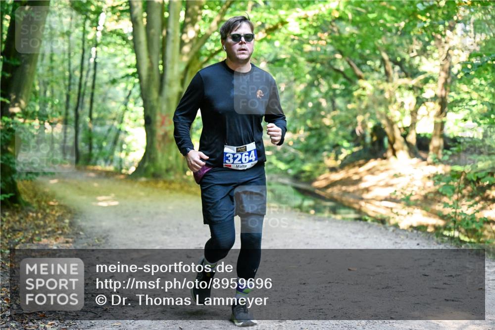 28.09.2025 - 33. Volkslauf durch das schöne Alstertal Dr. Thomas Lammeyer http://msf.ph/oto/8959696 28.09.2025 10:55:24 Laufen 3264 meine-sportfotos.de