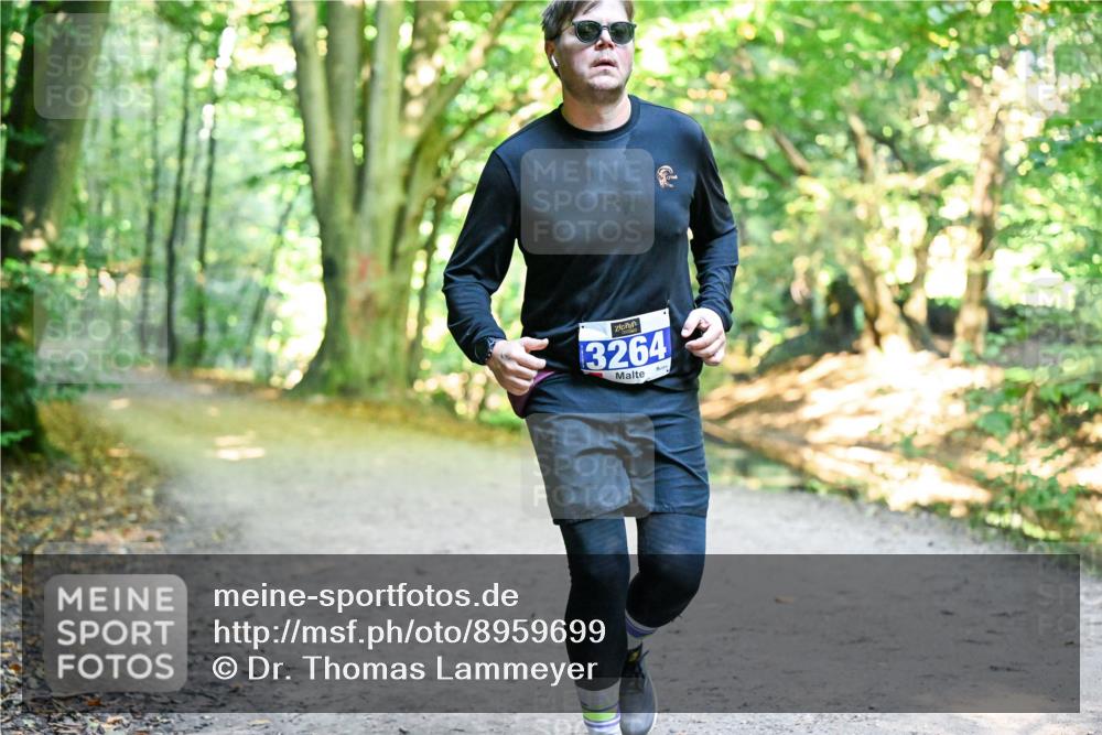 28.09.2025 - 33. Volkslauf durch das schöne Alstertal Dr. Thomas Lammeyer http://msf.ph/oto/8959699 28.09.2025 10:55:24 Laufen 3264 meine-sportfotos.de