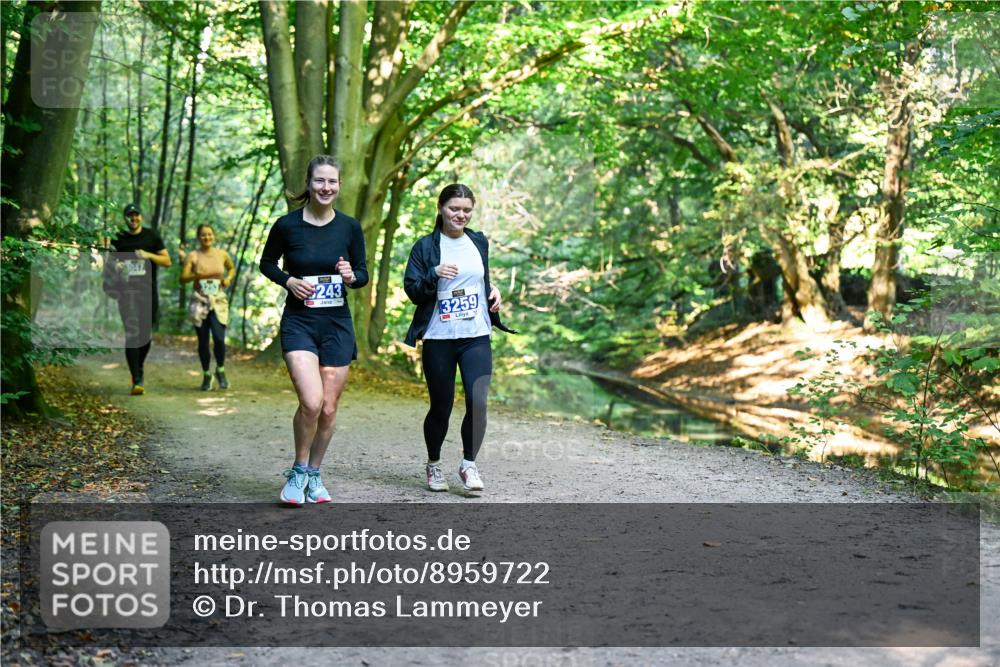 28.09.2025 - 33. Volkslauf durch das schöne Alstertal Dr. Thomas Lammeyer http://msf.ph/oto/8959722 28.09.2025 10:55:38 Laufen 243, 3259 meine-sportfotos.de