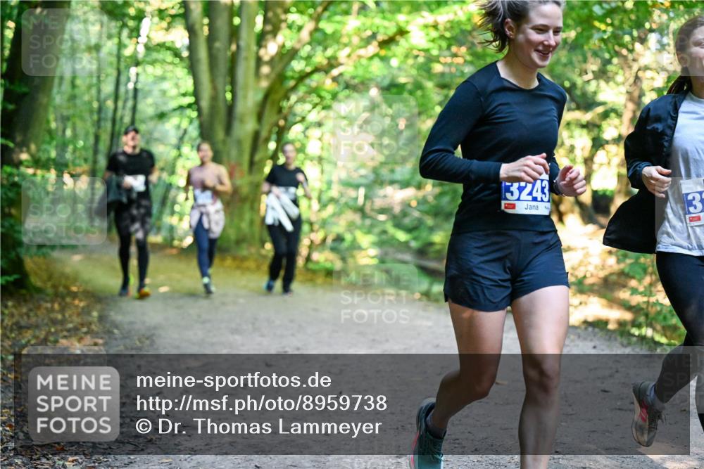 28.09.2025 - 33. Volkslauf durch das schöne Alstertal Dr. Thomas Lammeyer http://msf.ph/oto/8959738 28.09.2025 10:55:40 Laufen 13243, 13, 1 meine-sportfotos.de